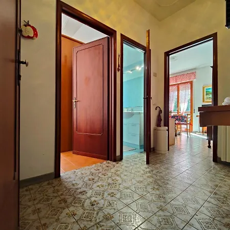 Via San Lazzaro 53 Apartment *